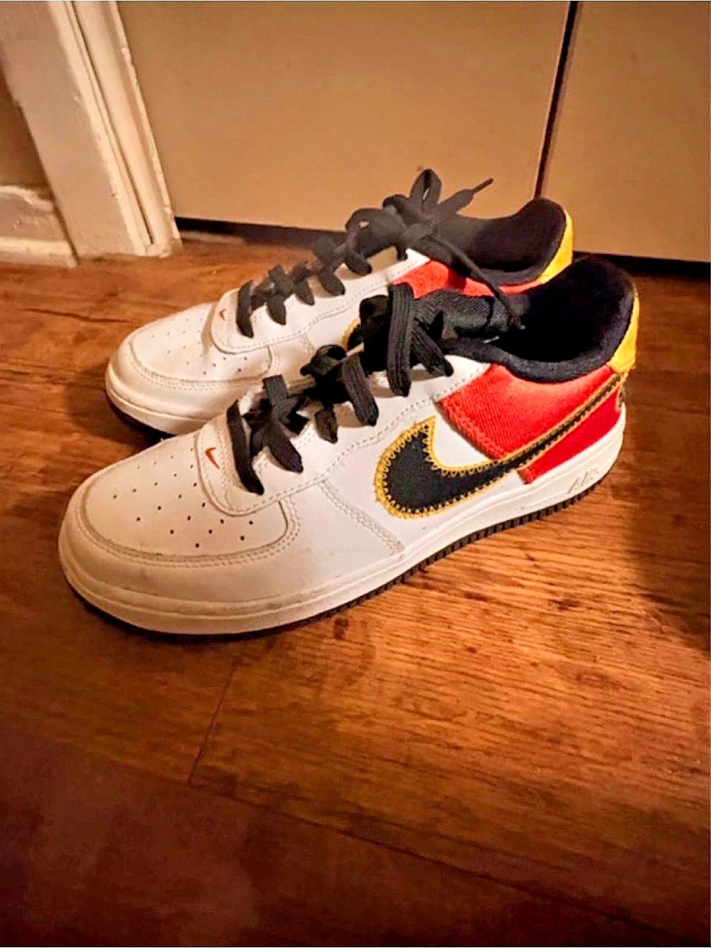 Nike Air Force 1 '07 SE First Use Sneakers White & Red